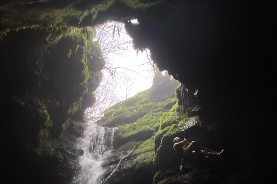 Giants Cave, Australia @newton_rigg_outdoor_adventure