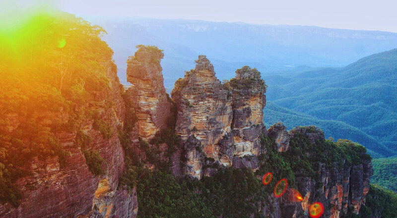 Three Sisters Blue Mountains National Park, Australia @Wikimedia Commons
